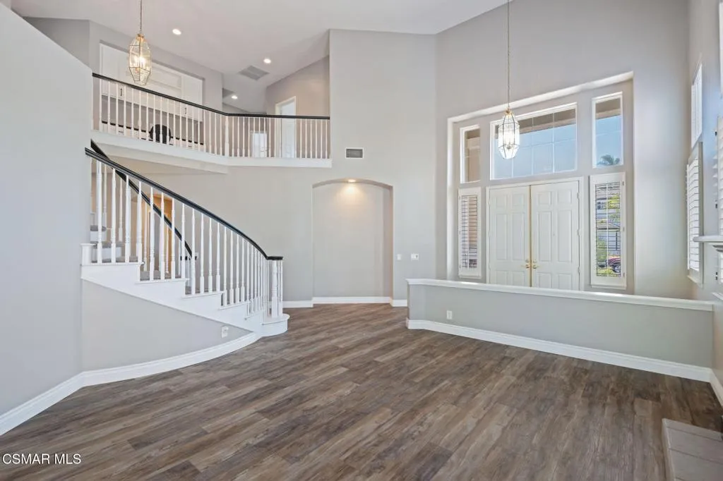 335 Kitetail Street, Simi Valley, California 93065 home-pic-7