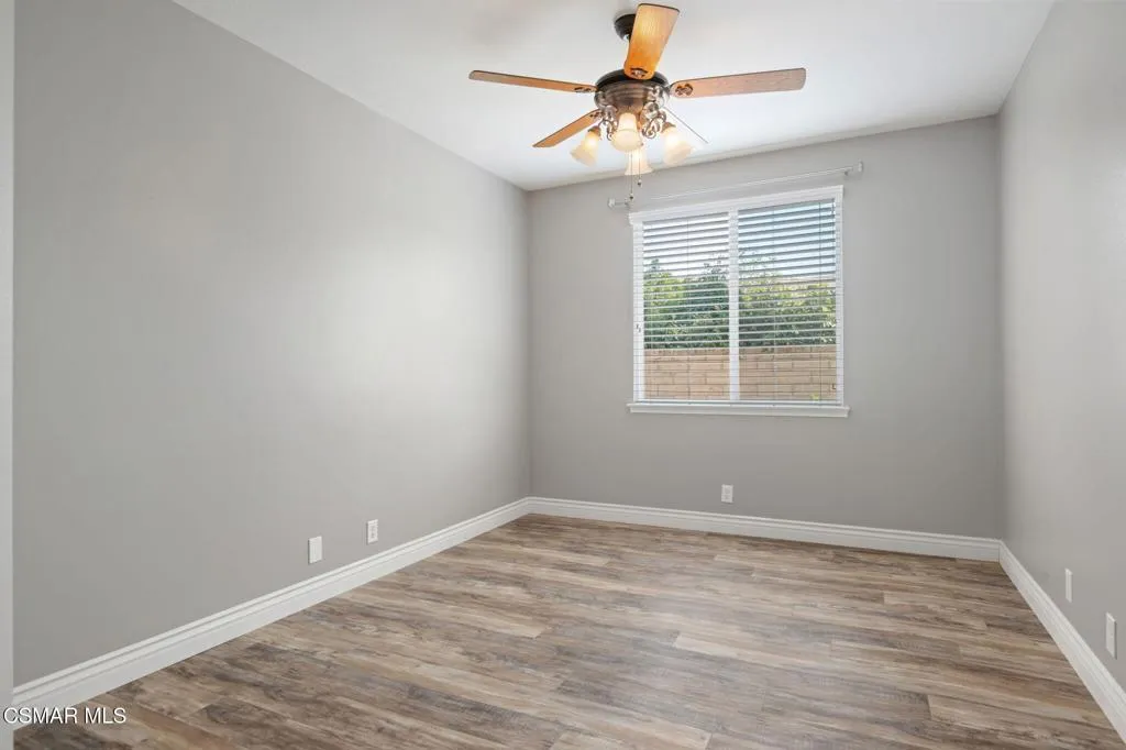 335 Kitetail Street, Simi Valley, California 93065 home-pic-42