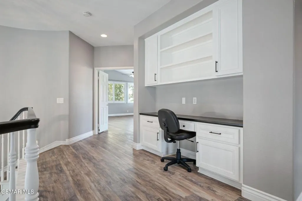335 Kitetail Street, Simi Valley, California 93065 home-pic-26