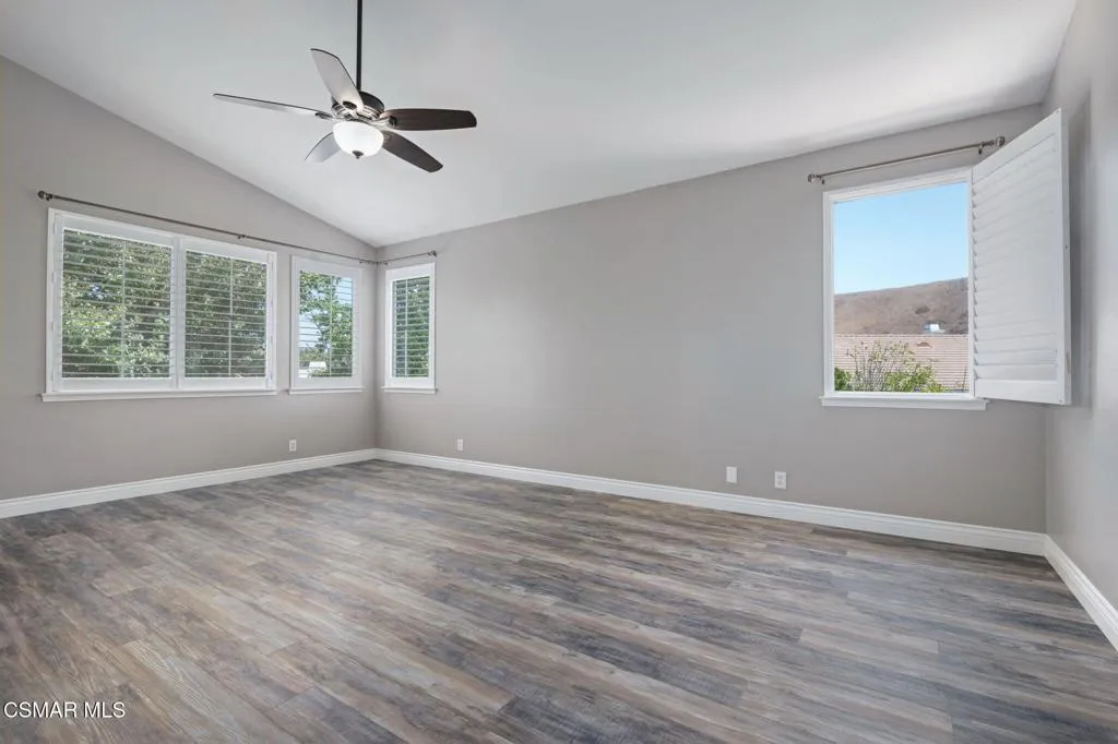 335 Kitetail Street, Simi Valley, California 93065 home-pic-27