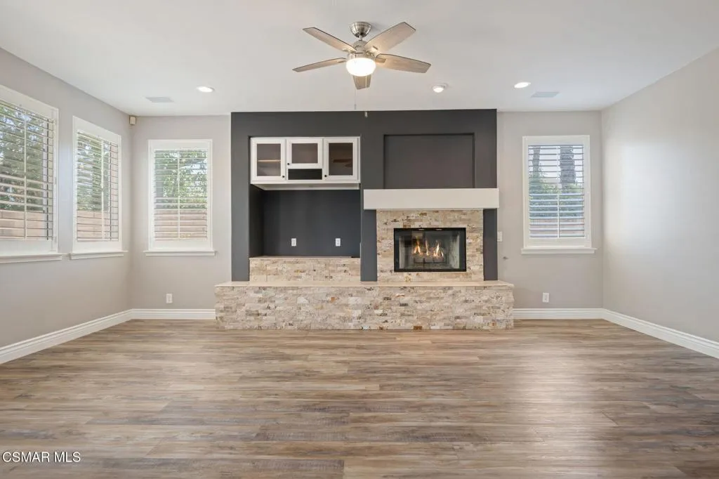 335 Kitetail Street, Simi Valley, California 93065 home-pic-11