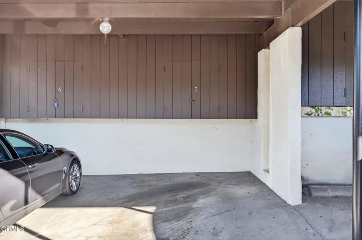 30-web-or-mls-UpmarketMedia-969 Mira-2