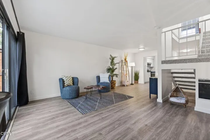 14-web-or-mls-UpmarketMedia-969 Mira-61