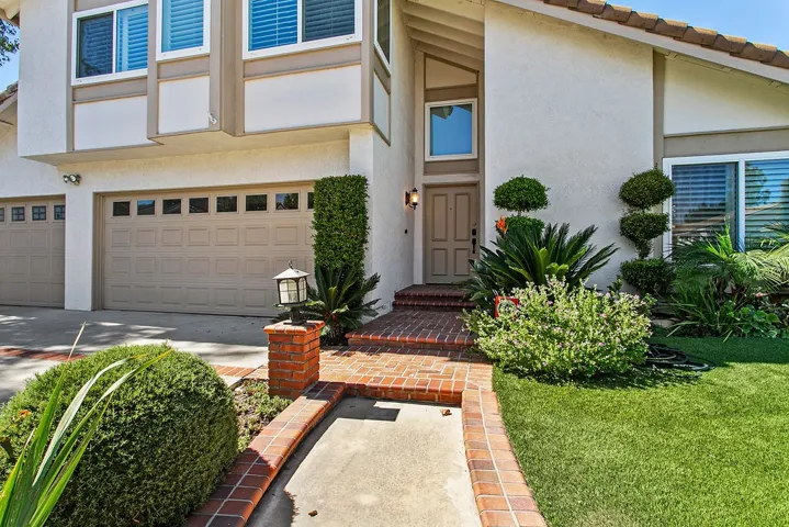 155 S Avenida Felipe, Anaheim Hills, California 92807