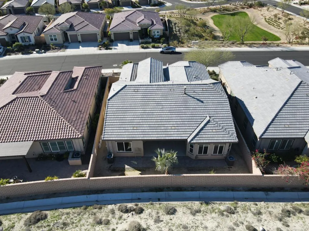 85624 Molvena Drive, Indio, California 92203 home-pic-43