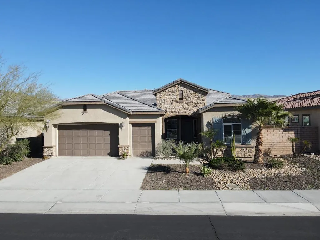 85624 Molvena Drive, Indio, California 92203 home-pic-40