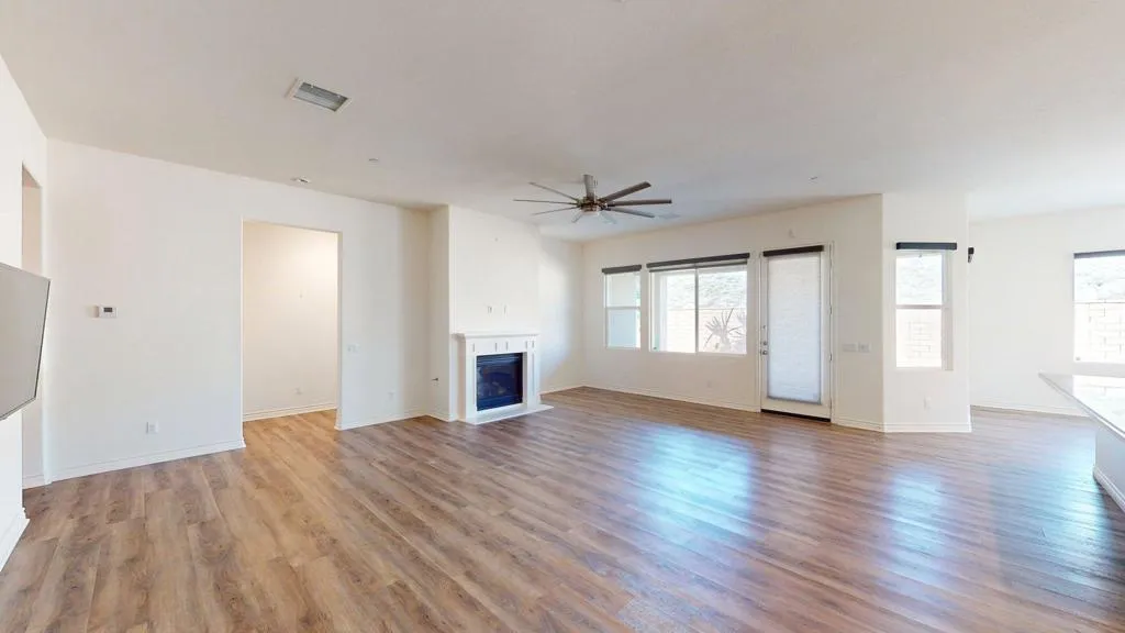 85624 Molvena Drive, Indio, California 92203 home-pic-18