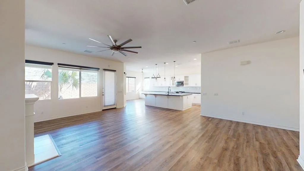85624 Molvena Drive, Indio, California 92203 home-pic-19