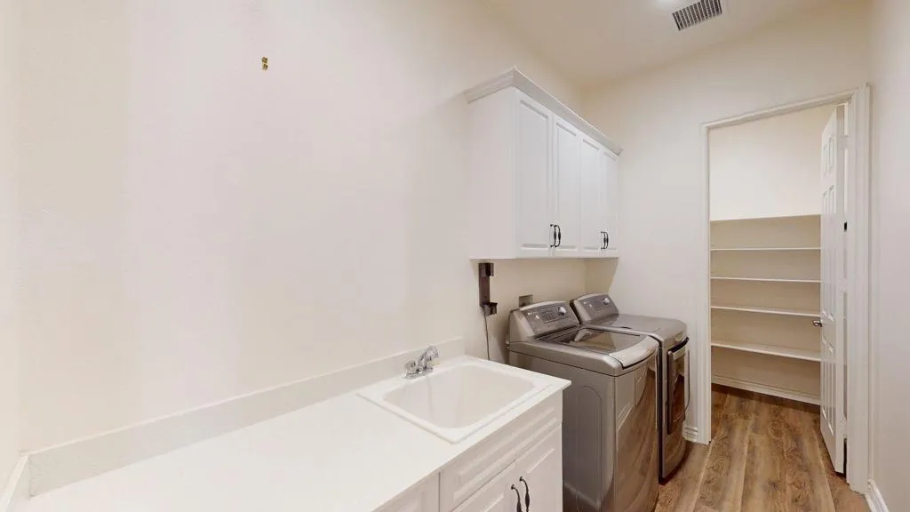 85624 Molvena Drive, Indio, California 92203 home-pic-31