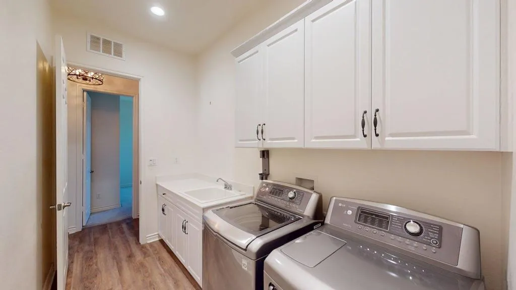 85624 Molvena Drive, Indio, California 92203 home-pic-32