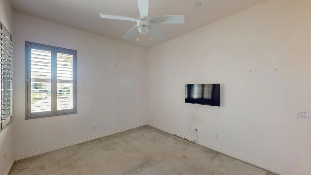 85624 Molvena Drive, Indio, California 92203 home-pic-34