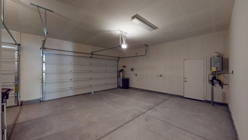 85624 Molvena Drive, Indio, California 92203 home-pic-37