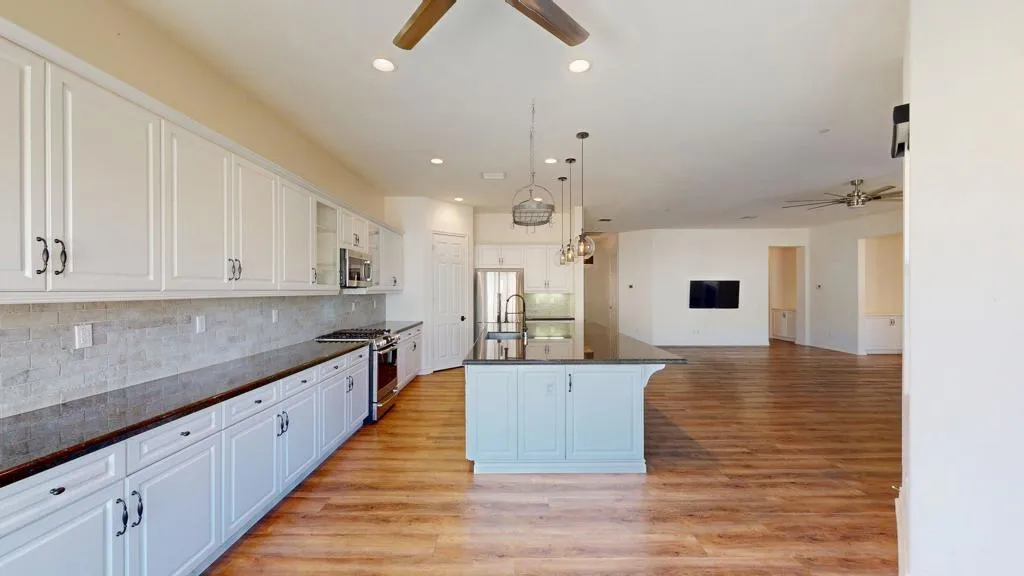 85624 Molvena Drive, Indio, California 92203 home-pic-15