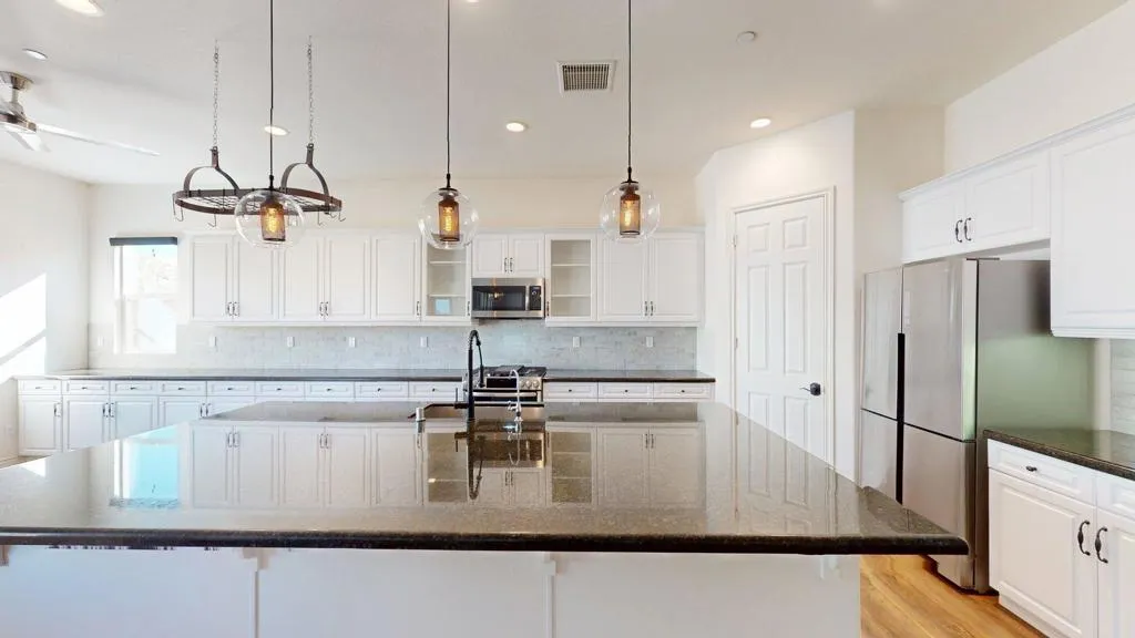 85624 Molvena Drive, Indio, California 92203 home-pic-8
