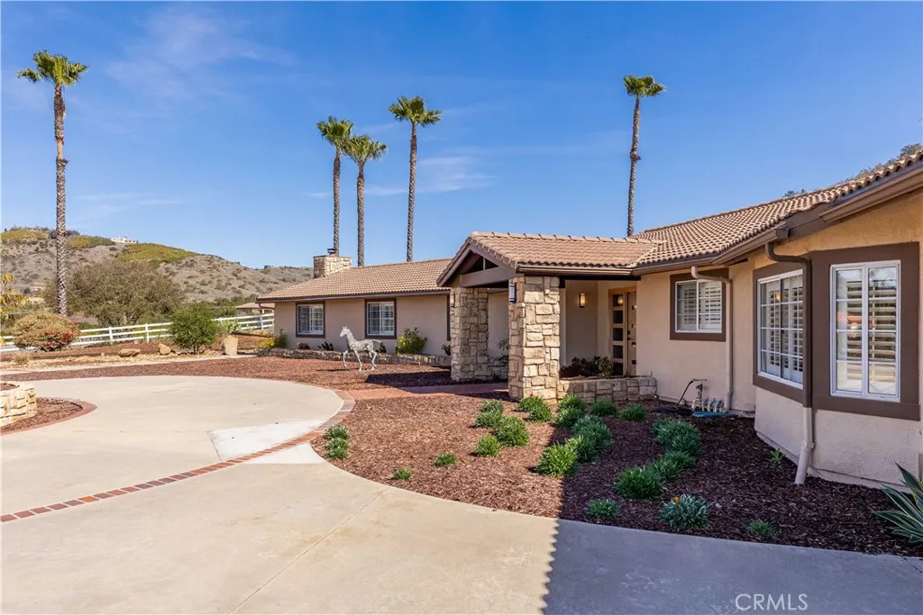 45400 Via Vaquero, Temecula, California 92590 home-pic-53