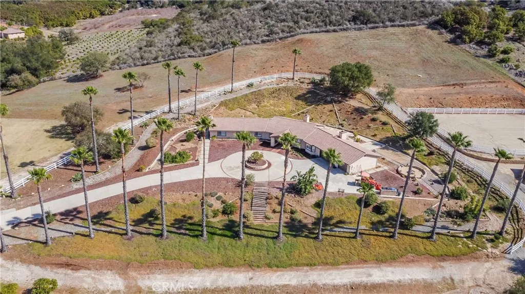 45400 Via Vaquero, Temecula, California 92590 home-pic-61