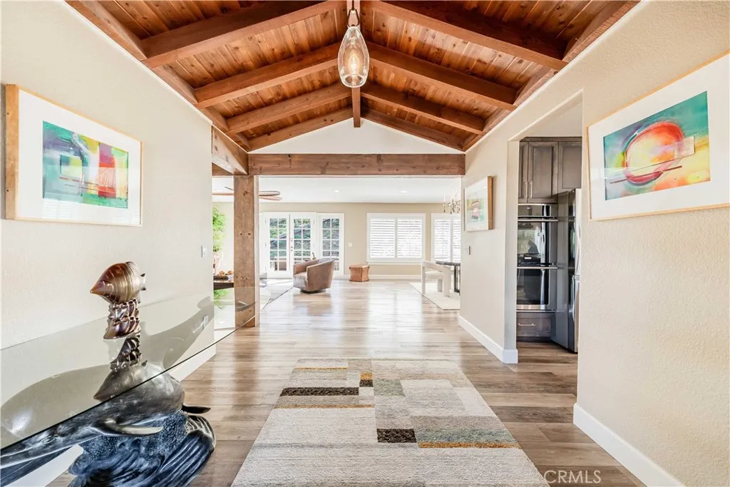 45400 Via Vaquero, Temecula, California 92590 home-pic-4