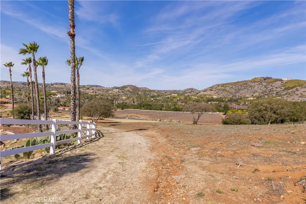 45400 Via Vaquero, Temecula, California 92590 home-pic-44