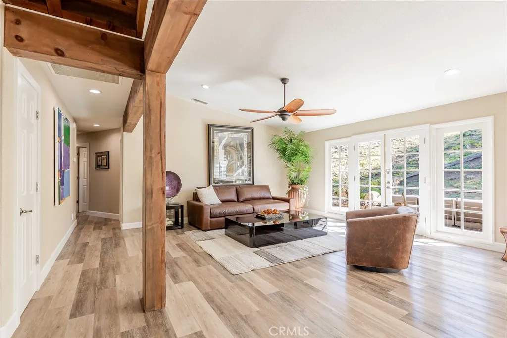 45400 Via Vaquero, Temecula, California 92590 home-pic-6