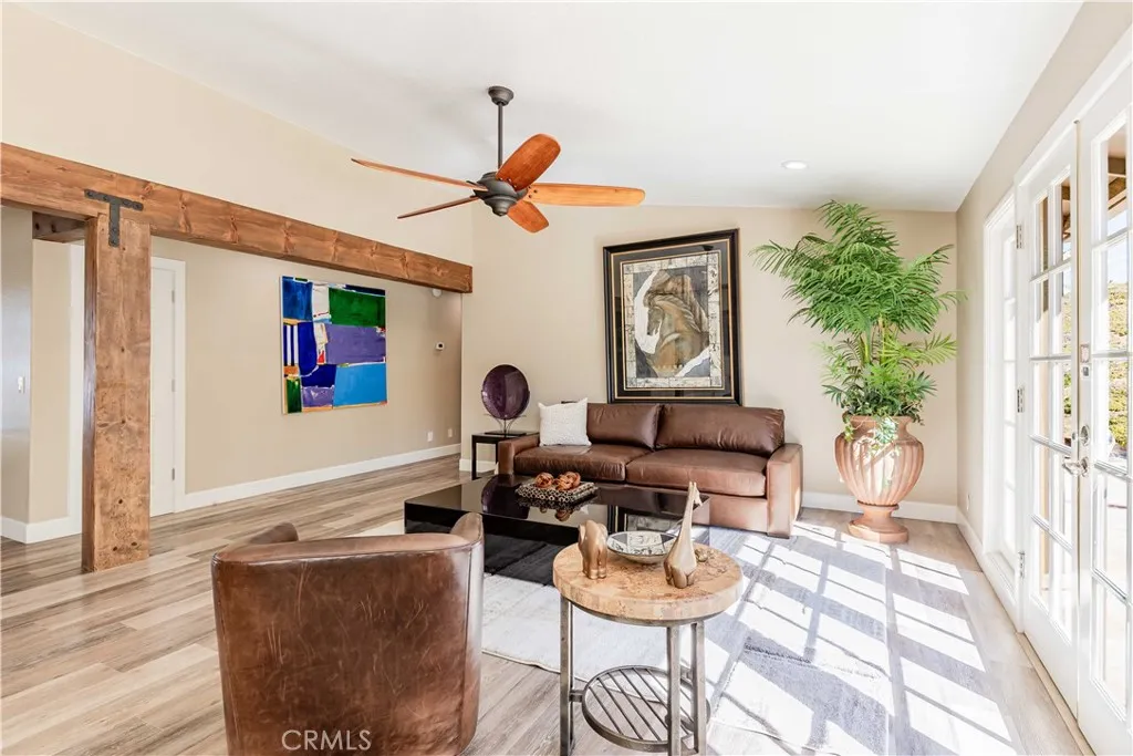 45400 Via Vaquero, Temecula, California 92590 home-pic-7