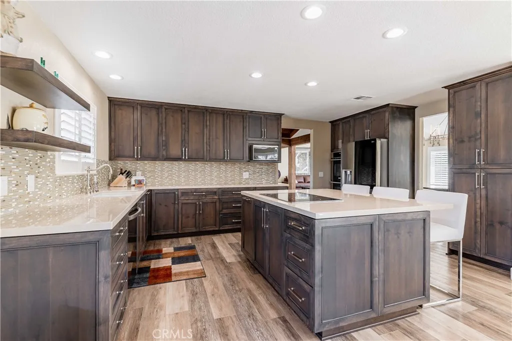 45400 Via Vaquero, Temecula, California 92590 home-pic-18