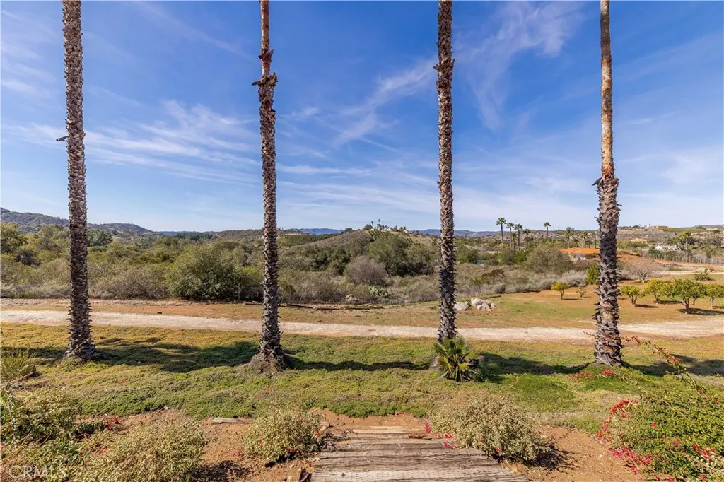 45400 Via Vaquero, Temecula, California 92590 home-pic-49