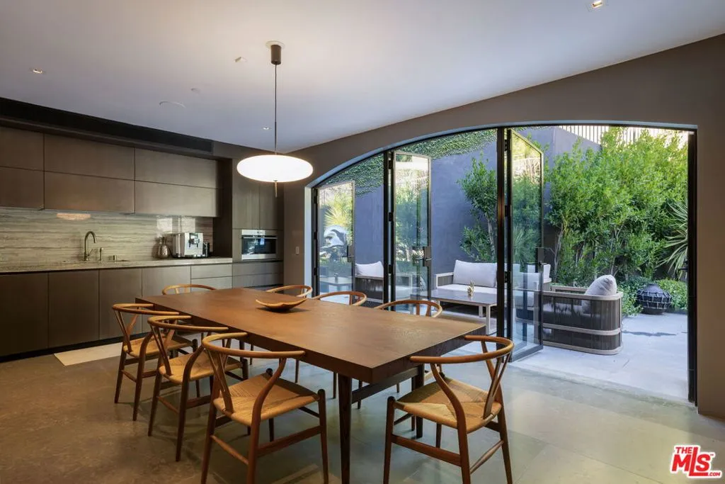 11968 Brentridge Drive, Los Angeles, California 90049 home-pic-12