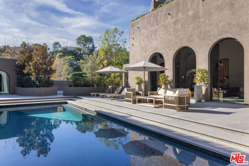 11968 Brentridge Drive, Los Angeles, California 90049 home-pic-18