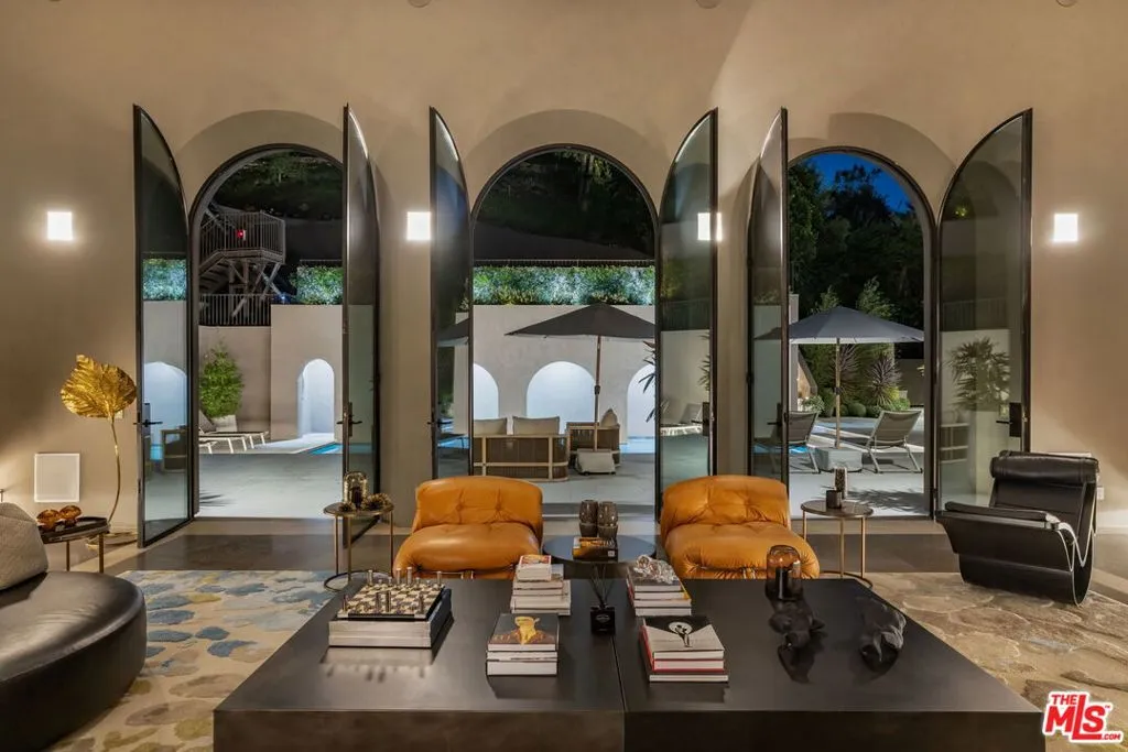 11968 Brentridge Drive, Los Angeles, California 90049 home-pic-16