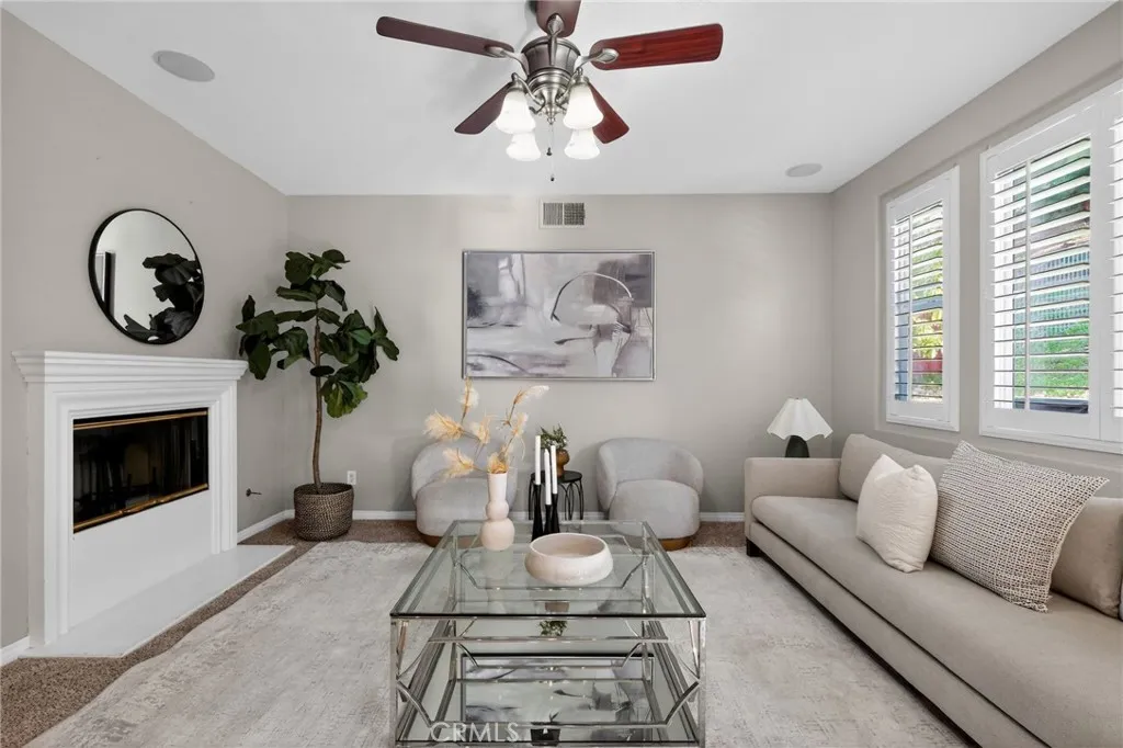 1575 Clifftop Ave, San Marcos, California 92078 home-pic-4