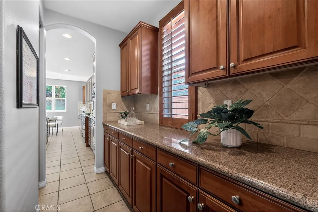 1575 Clifftop Ave, San Marcos, California 92078 home-pic-21