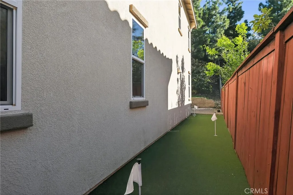 1575 Clifftop Ave, San Marcos, California 92078 home-pic-26
