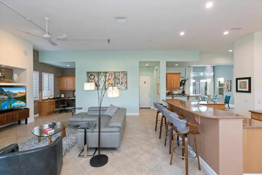 50 Toscana Way E, Rancho Mirage, California 92270 home-pic-35