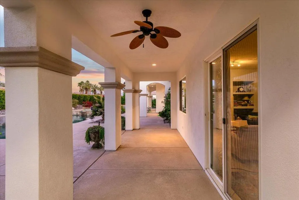 50 Toscana Way E, Rancho Mirage, California 92270 home-pic-12