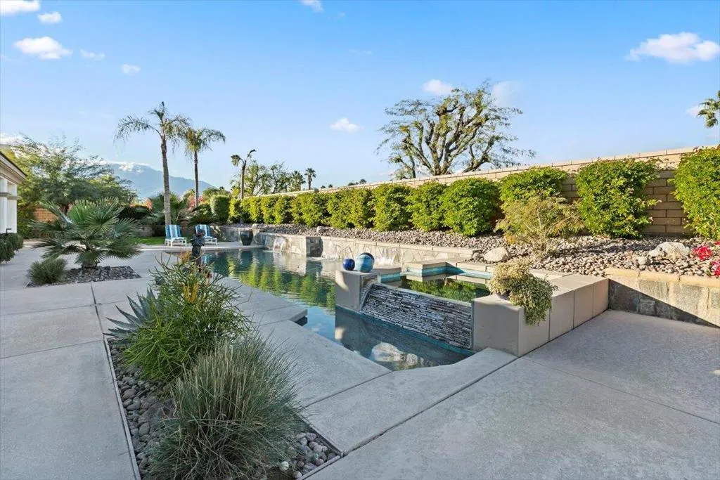 50 Toscana Way E, Rancho Mirage, California 92270 home-pic-77