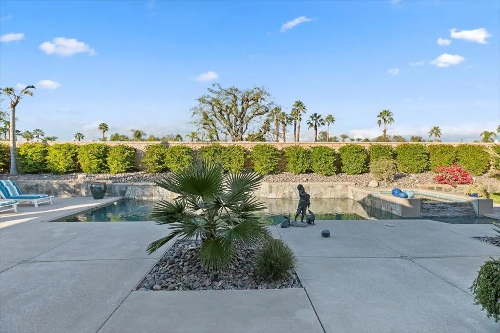 50 Toscana Way E, Rancho Mirage, California 92270 home-pic-78