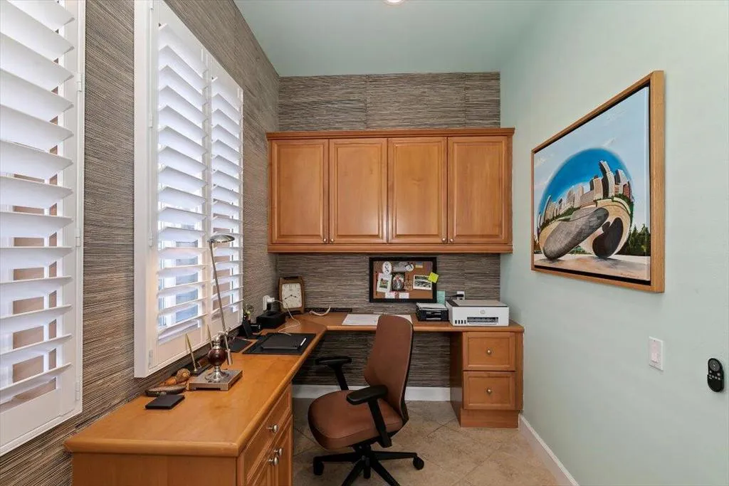 50 Toscana Way E, Rancho Mirage, California 92270 home-pic-43