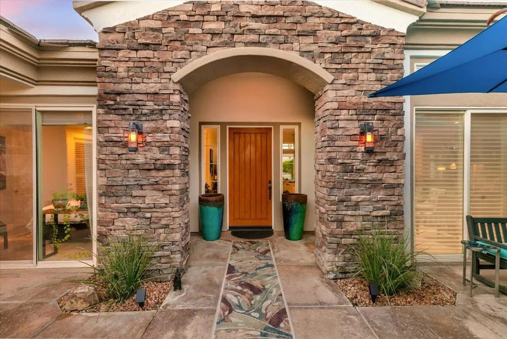 50 Toscana Way E, Rancho Mirage, California 92270 home-pic-9