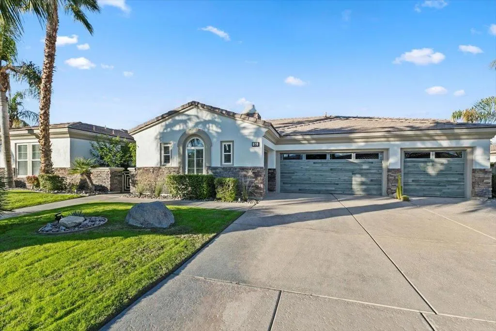 50 Toscana Way E, Rancho Mirage, California 92270 home-pic-67