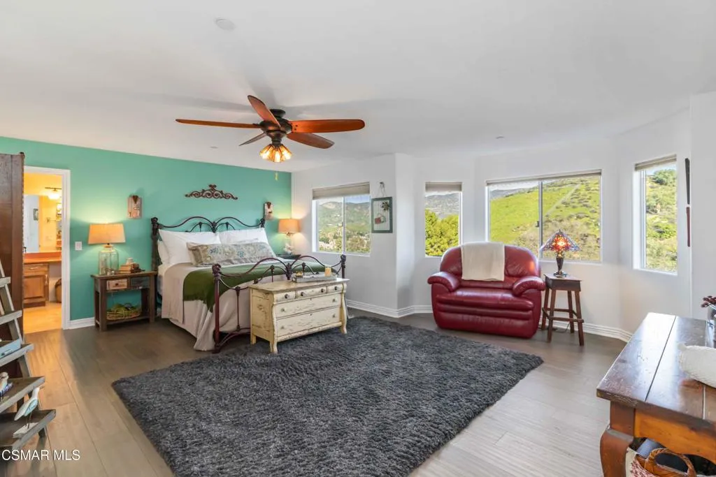 1308 Gonzales Road, Simi Valley, California 93063 home-pic-28