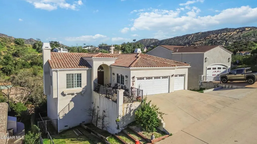 1308 Gonzales Road, Simi Valley, California 93063 home-pic-3