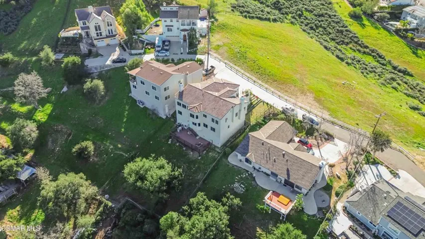 1308 Gonzales Rd 052