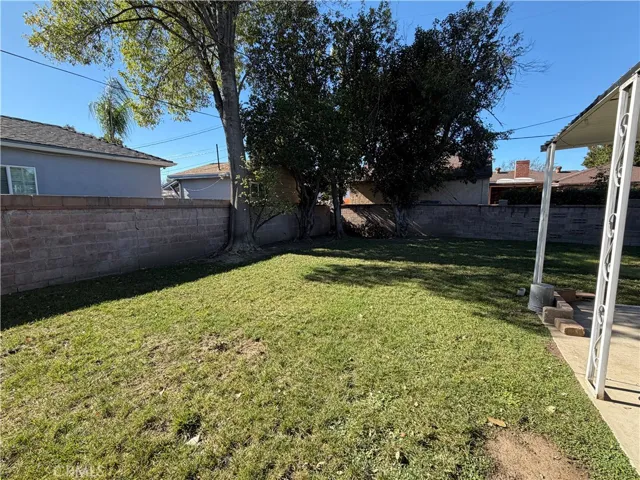 6725 Belmar Avenue, Reseda, California 91335