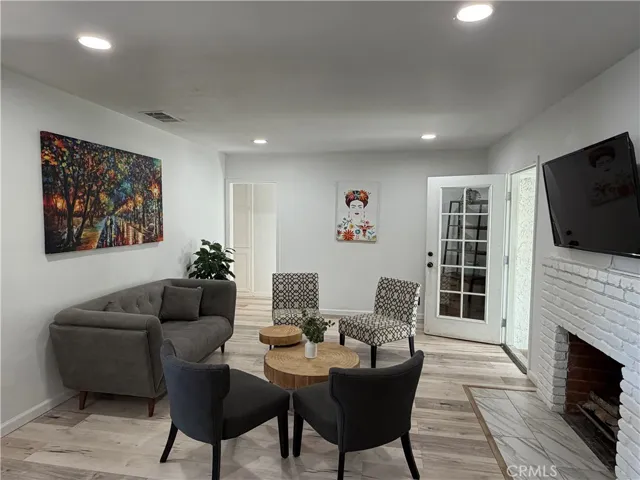 6725 Belmar Avenue, Reseda, California 91335