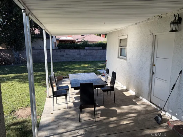 6725 Belmar Avenue, Reseda, California 91335