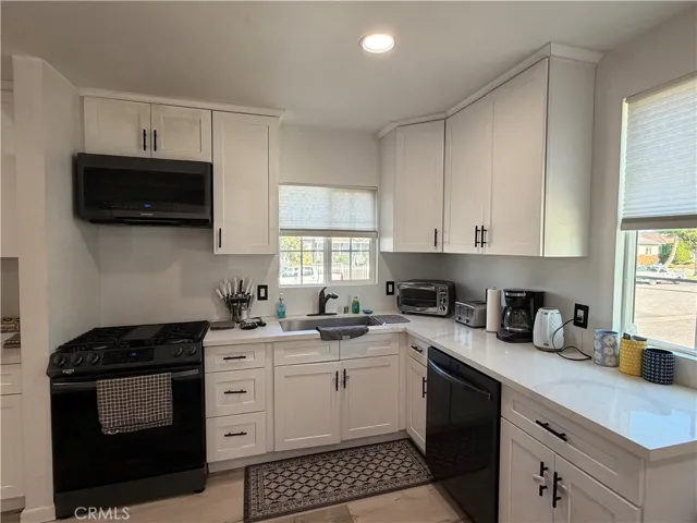 6725 Belmar Avenue, Reseda, California 91335
