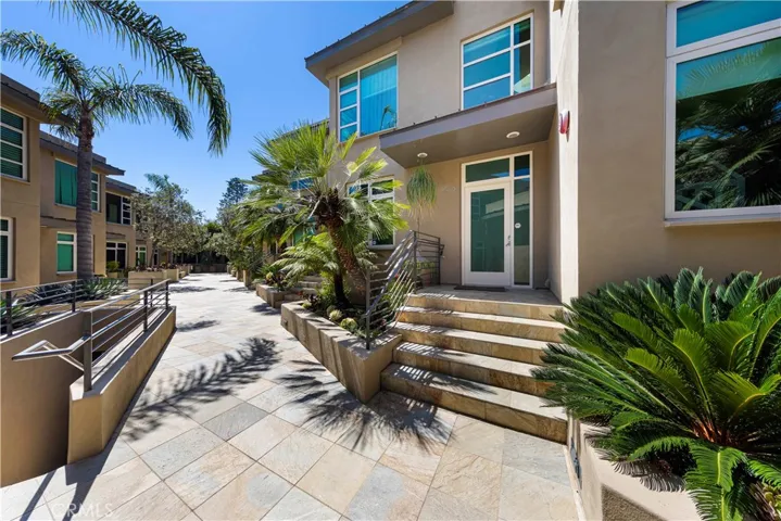 Welcome to 1569 N Coast Hwy #3!