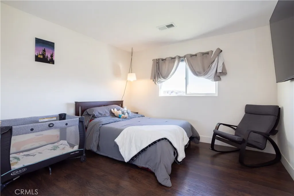 42614 Cabin Dr, Lake Hughes, California 93532 home-pic-11