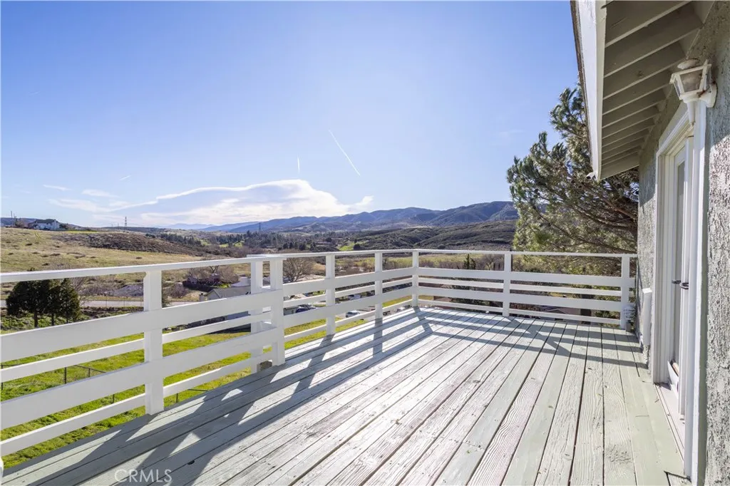 42614 Cabin Dr, Lake Hughes, California 93532 home-pic-13