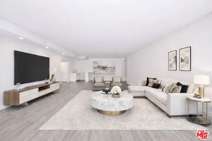 Living Room (virtual)